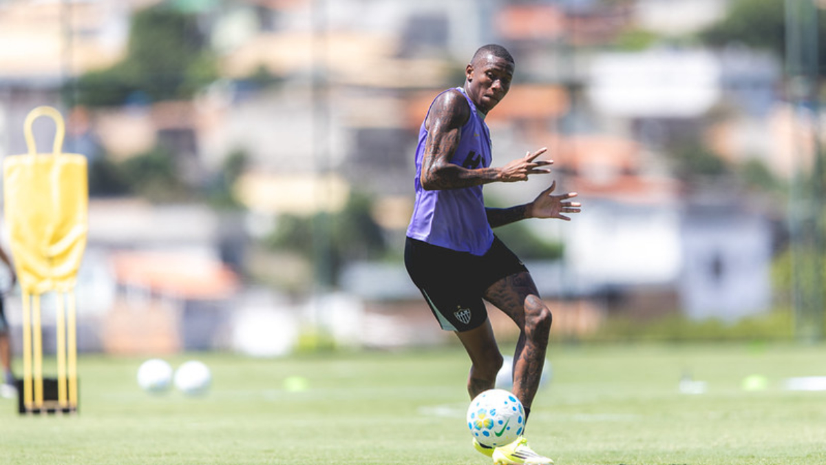 Atlético atualiza situação de volante, que terá que passar por cirurgia