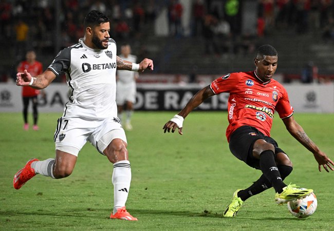 Atlético reencontra jogador presenteado por Hulk na Venezuela