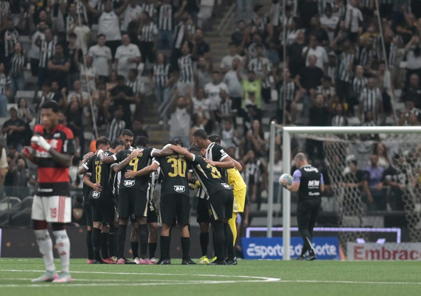 Comentarista diz que Atlético ‘deu risada’ em goleada: ‘Clube está podre’