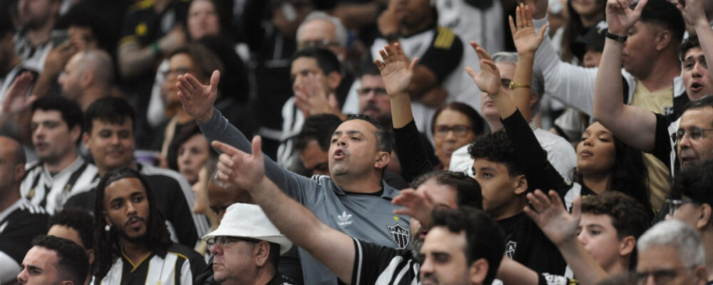Comentarista explica como SAF afastou torcedores do Atlético: ‘Cirurgia de peito aberto’
