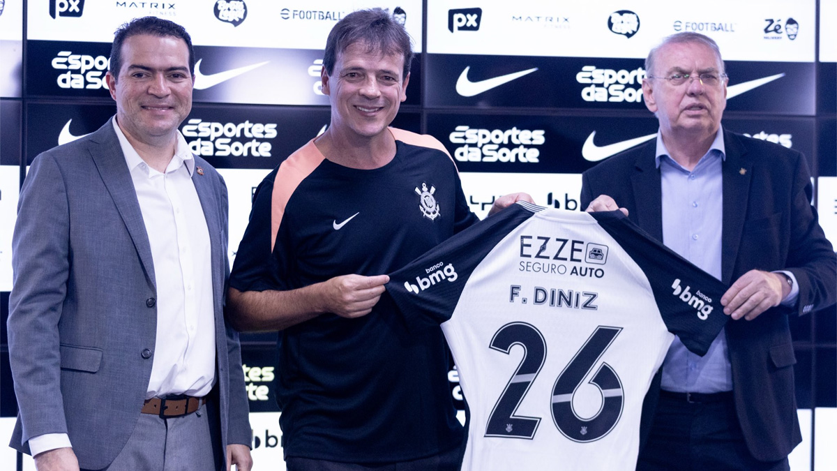 Corinthians: Diniz sonha com Libertadores e quer ajudar a recuperar jogador