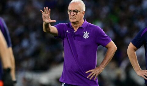 Corinthians demite Dorival Júnior e define ex-América como substituto interino