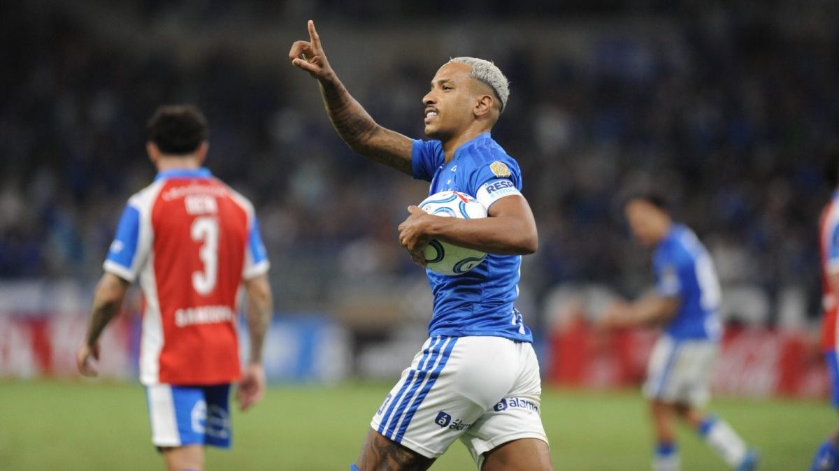 Cruzeiro: Matheus Pereira divide ranking do futebol mundial com Yamal e Olise; veja