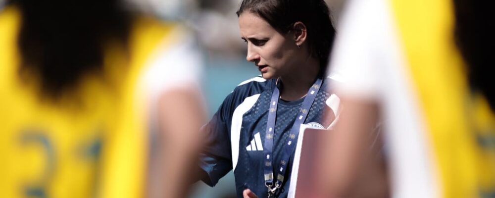Cruzeiro anuncia treinadora da equipe sub-17 feminina