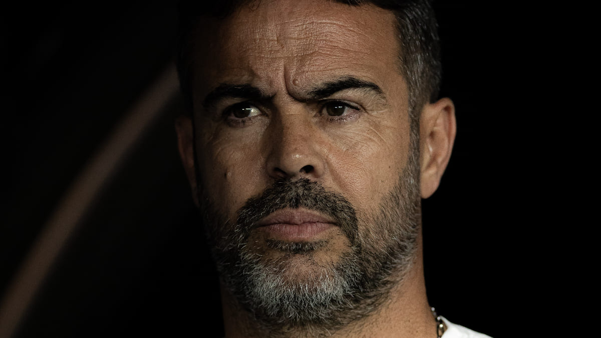 Artur Jorge critica condições do Baenão em Remo x Cruzeiro: ‘Grama de jardim’