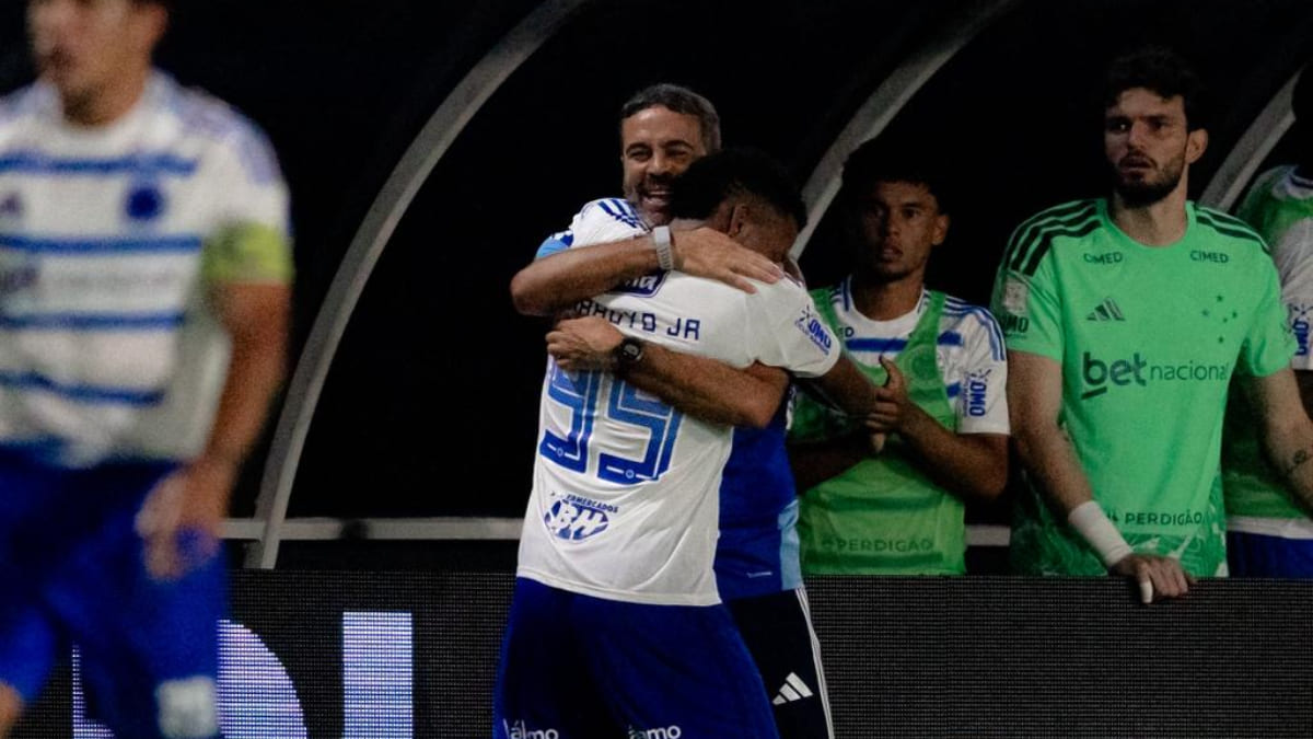 Cruzeiro sobe na tabela e torce contra rivais para se afastar ainda mais do Z4