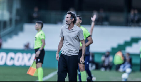 Domínguez aponta ‘dor tremenda’, mas elogia Atlético após derrota: ‘É o caminho’