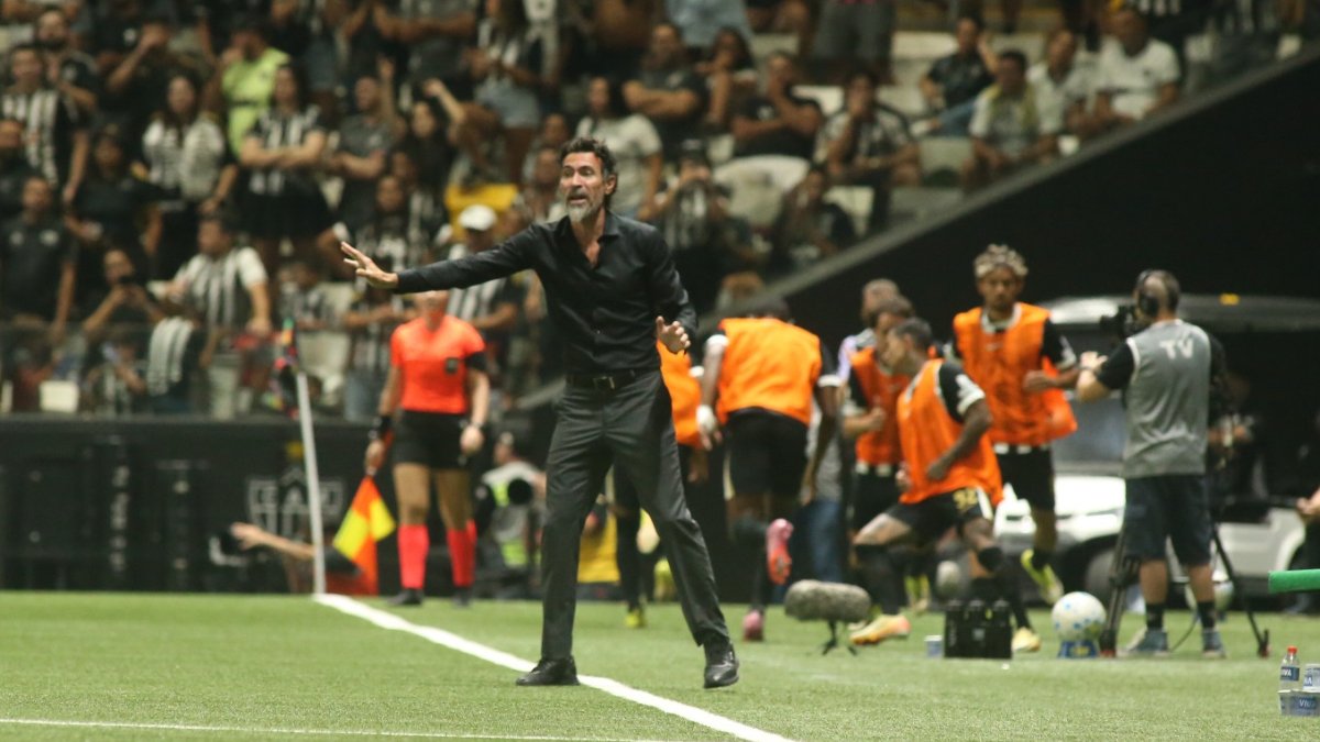 Domínguez elogia aspecto coletivo e individual do Atlético: ‘Cada vez melhor’