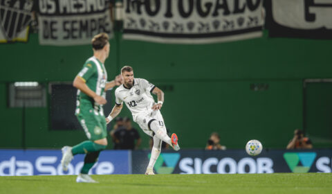 Domínguez explica importância de Lyanco no time titular do Atlético