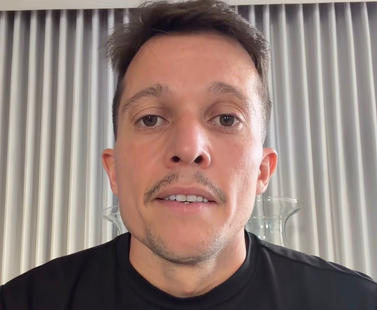 Em vídeo, Bernard volta a pedir desculpas à torcida do Atlético