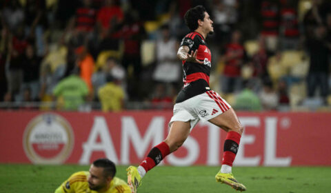 Flamengo goleia Independiente Medellín e segue como líder na Libertadores
