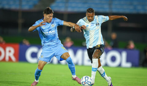 Grêmio joga mal e perde para City Torque na Sul-Americana