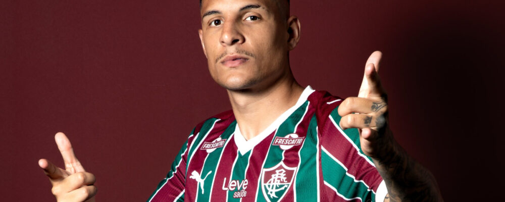 Guilherme Arana reage a homenagem do Atlético nas redes sociais