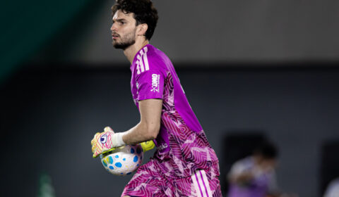 Escalação do Cruzeiro: Artur Jorge muda quatro atletas contra Boca Juniors