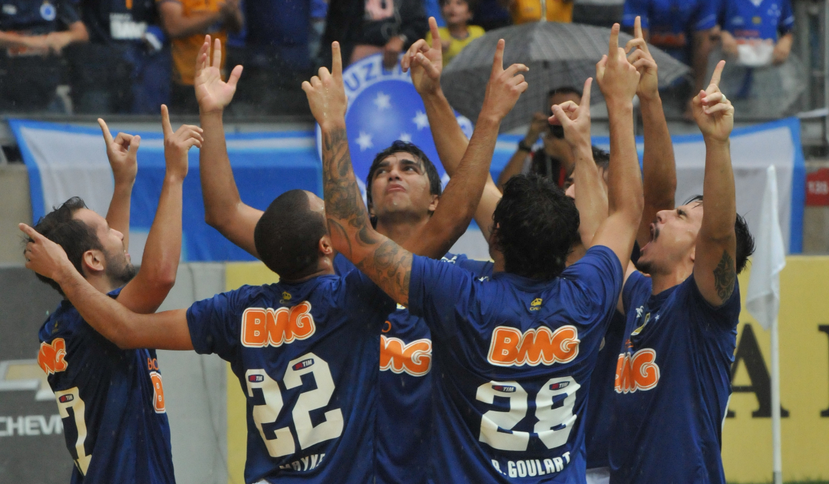 Ídolo e multicampeão pelo Cruzeiro estreia pelo futebol de várzea