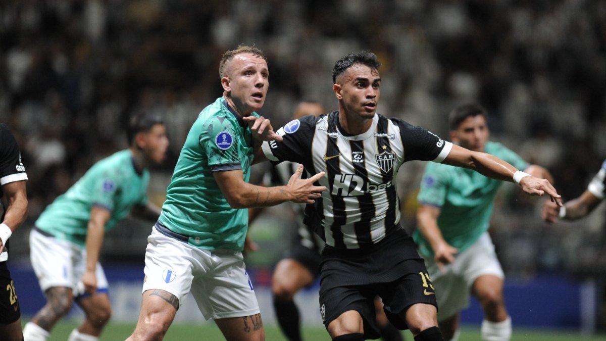 Lance do jogo entre Atlético e Juventud pela Copa Sul-Americana - (foto: Alexandre Guzanshe/EM/D.A. Press)