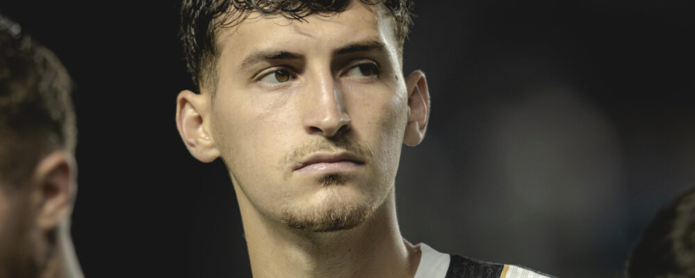 Jornal espanhol exalta Tomás Pérez e indica intenção do Atlético no mercado