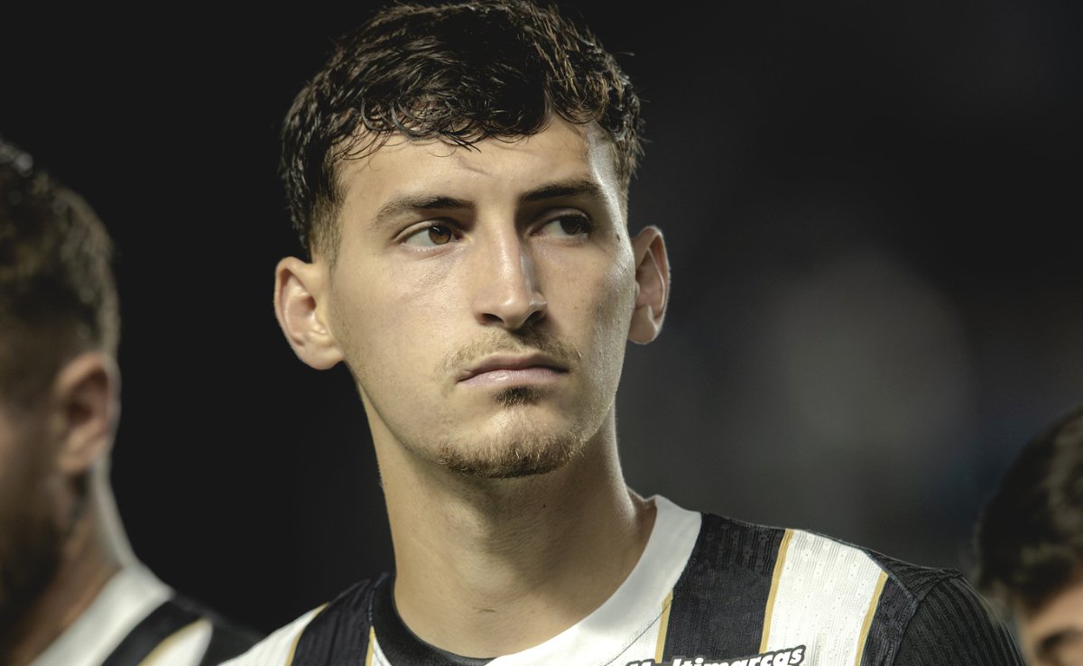 Jornal espanhol exalta Tomás Pérez e indica intenção do Atlético no mercado