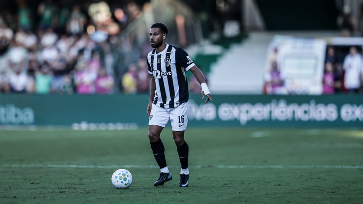 Lodi se envolve em briga com ex-América, é expulso e desfalca o Atlético no Brasileiro