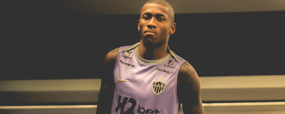 Meia sofre lesão e desfalcará o Atlético contra a Chapecoense