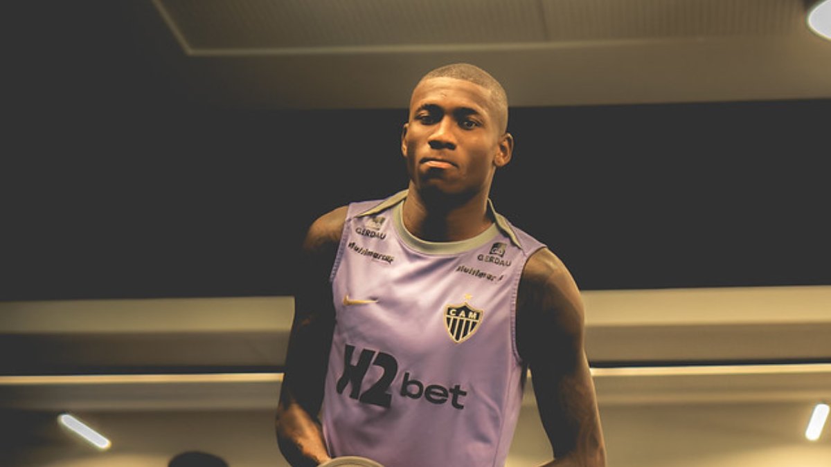 Meia sofre lesão e desfalcará o Atlético contra a Chapecoense