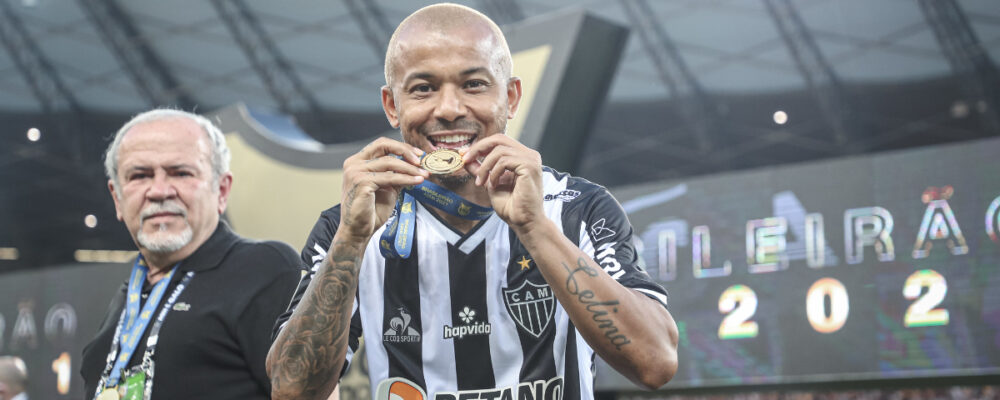 Multicampeão pelo Atlético, Mariano se aposenta e dá pista sobre futuro