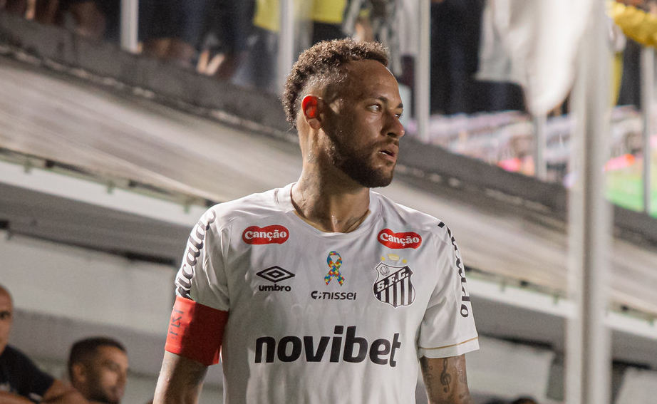Neymar vai jogar contra o Galo? Saiba status do craque do Santos