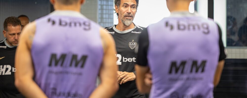 Coritiba x Atlético: taróloga faz alerta sobre arbitragem com carta da ‘morte’