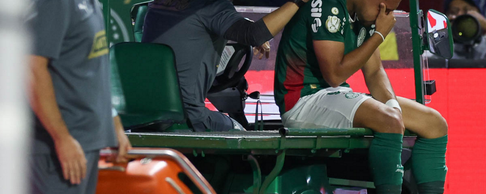 Palmeiras: Vitor Roque sofre nova lesão e terá de passar por cirurgia