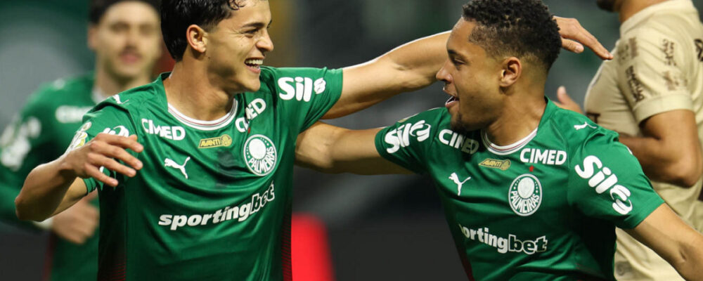 Palmeiras goleia Jacuipense e encaminha vaga na Copa do Brasil