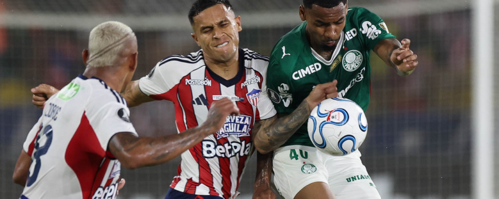 Palmeiras pressiona, mas fica no empate com Junior na estreia na Libertadores