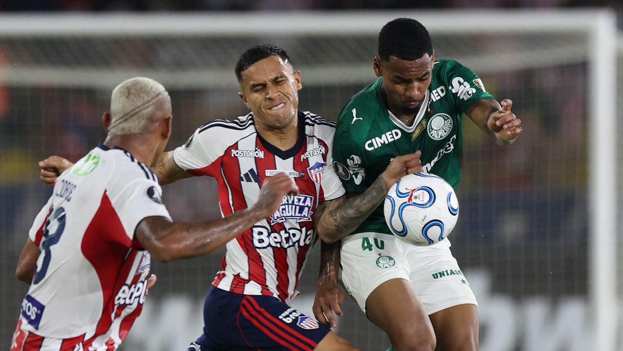 Palmeiras pressiona, mas fica no empate com Junior na estreia na Libertadores