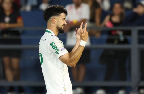 Palmeiras vence o Bragantino e amplia vantagem na liderança do Brasileirão