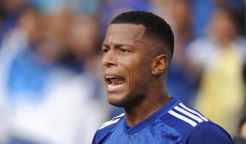 Quanto o Cruzeiro arrecadou com transferências de jogadores em 2025?