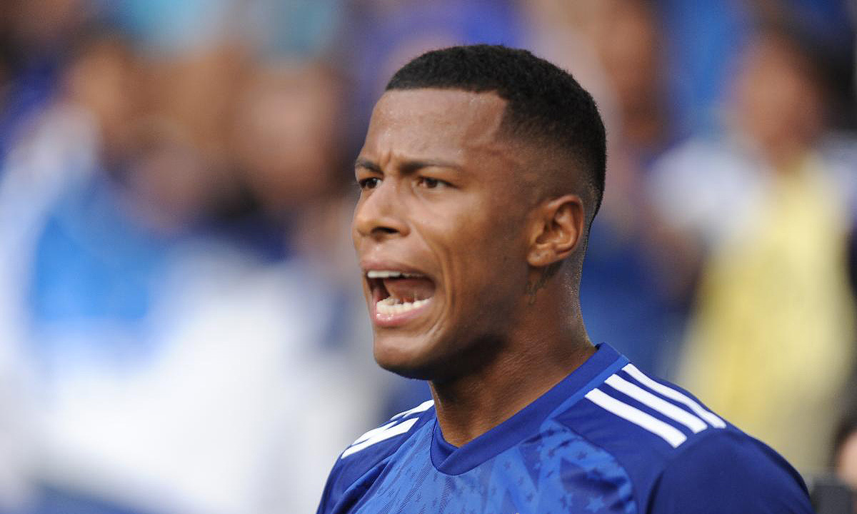 Quanto o Cruzeiro arrecadou com transferências de jogadores em 2025?