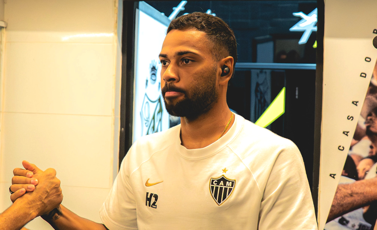 Renan Lodi diz ver companheiros sem confiança no Atlético: ‘Sou muito observador’