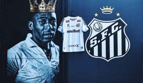 Santos anuncia uniforme com marca de Pelé; estreia será contra o Atlético