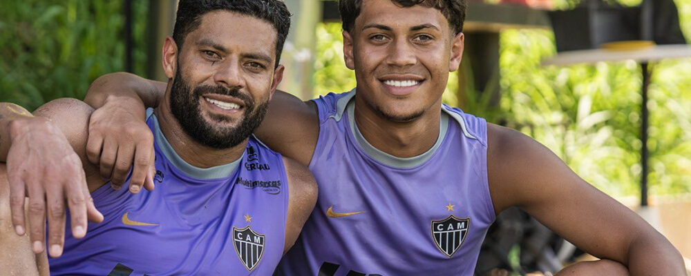 Sucessão no Atlético? Hulk faz primeiro treino com filho na Cidade do Galo