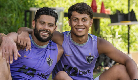 Sucessão no Atlético? Hulk faz primeiro treino com filho na Cidade do Galo