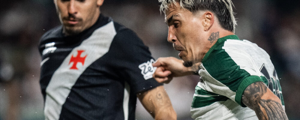 Zagueiro marca contra, e Vasco cede empate ao Coritiba pelo Brasileiro