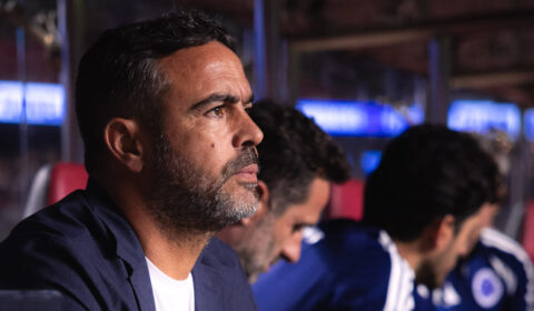 ‘Precisamos evoluir muito mais’: Artur Jorge avalia primeiro mês no Cruzeiro