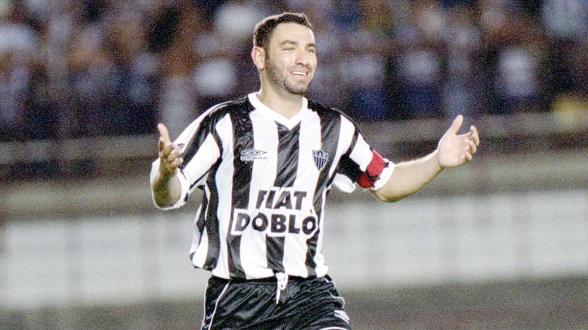 Guilherme em ação pelo Atlético em 2002 - (foto: Gualter Naves/Estado de Minas)