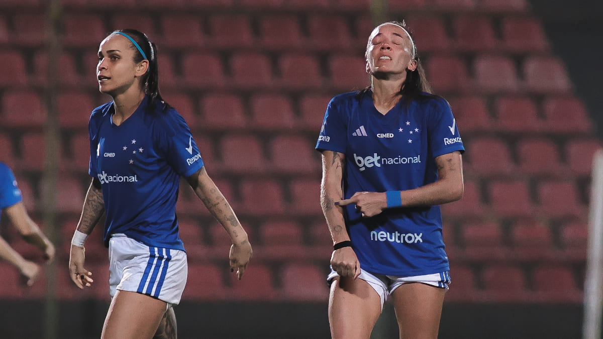 Pri Back homenageou o irmão ao marcar o gol da vitória do Cruzeiro por 3 a 2 sobre o Corinthians