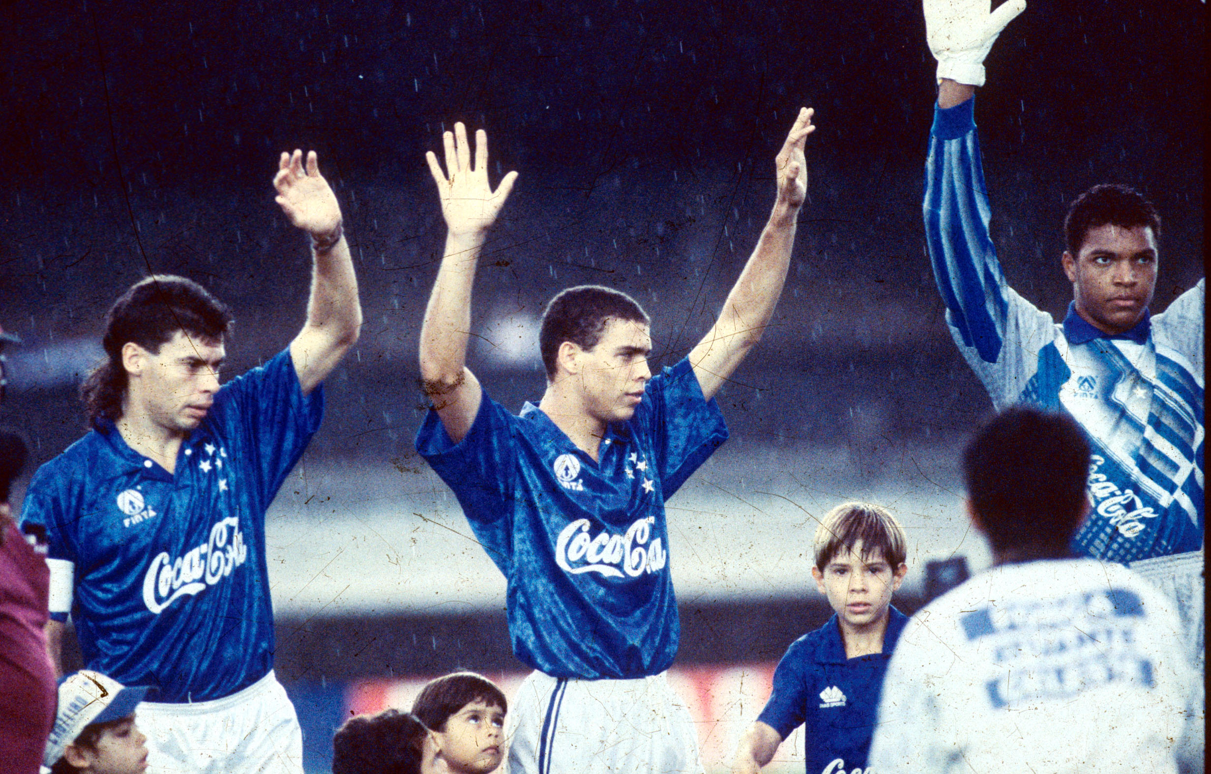 Paulo Roberto e Ronaldo, em jogo do Cruzeiro - (foto: Jorge Gontijo/EM) Paulo Roberto e Ronaldo, em jogo do Cruzeiro - (foto: Jorge Gontijo/EM)