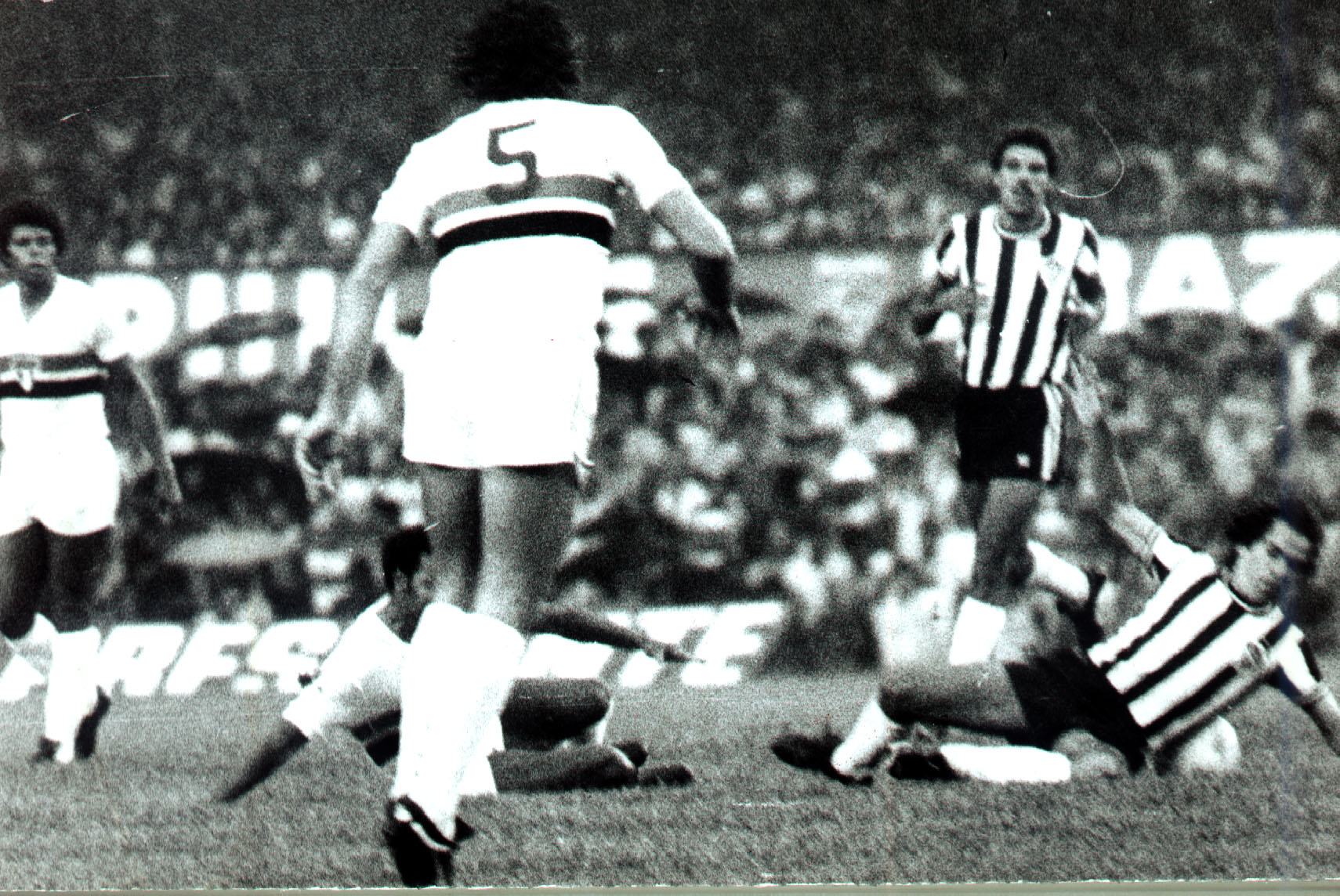 Atletico x São Paulo na final do Brasileiro de 1977 - (foto: Arquivo Estado de Minas)