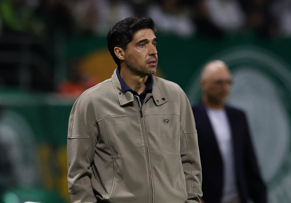 Abel Ferreira exalta Palmeiras: ‘Vocês não veem isso no Atlético, Flamengo ou Botafogo’