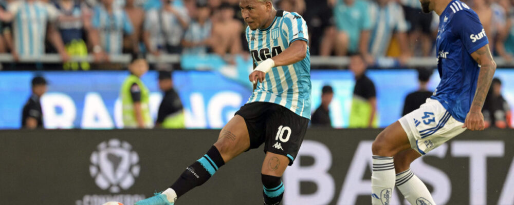 Algoz do Cruzeiro em final ataca técnico após não ser convocado para a Copa do Mundo