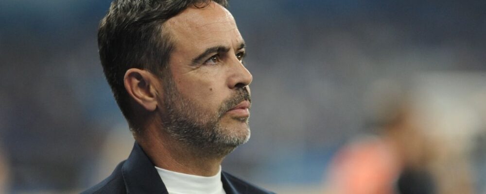 Artur Jorge explica derrota do Cruzeiro, exalta torcida e revela papo no vestiário