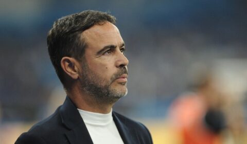 Artur Jorge explica derrota do Cruzeiro, exalta torcida e revela papo no vestiário