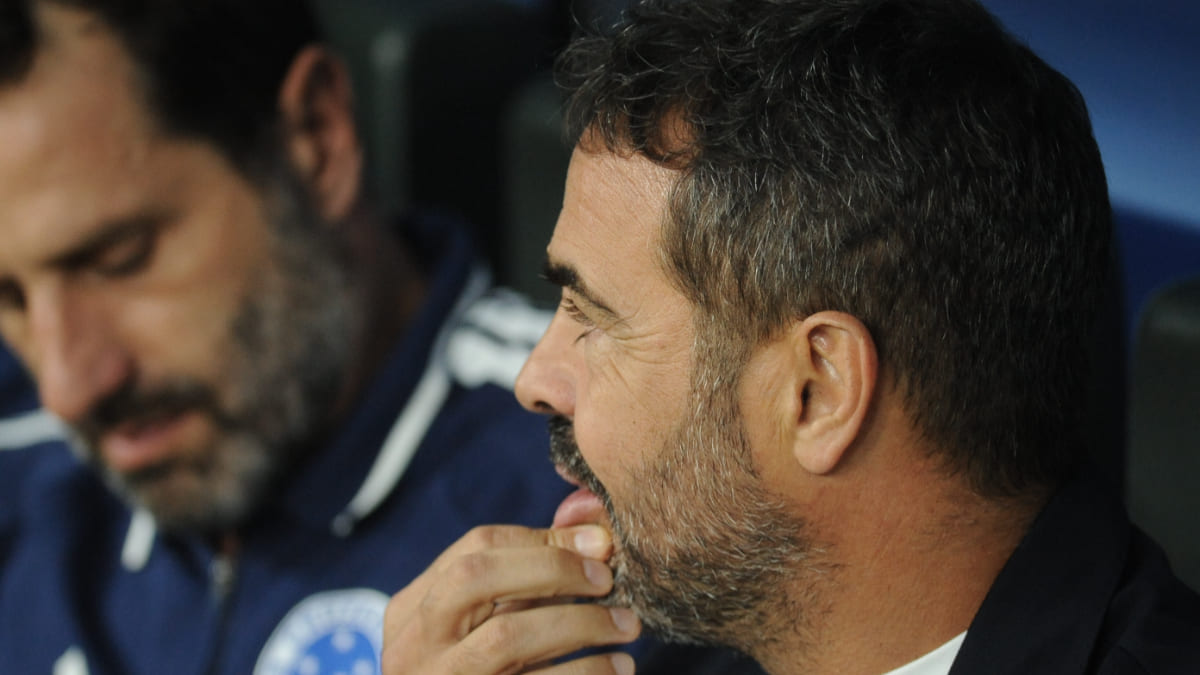 Artur Jorge reage à pré-convocação de cinco do Cruzeiro para a Copa: ‘Poderíamos ter mais’